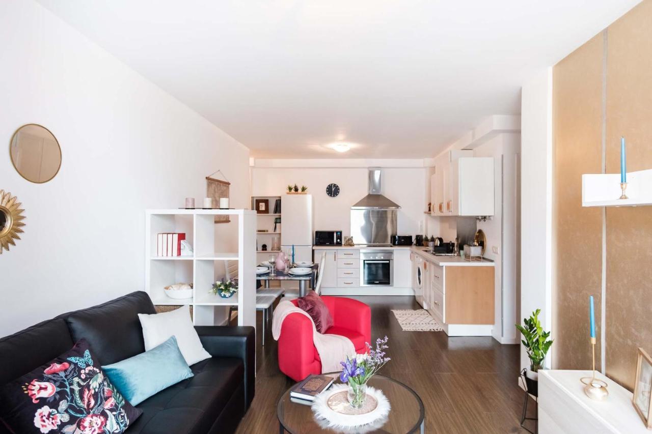 Stylish And Chic City Center Apartment With Wifi La Laguna  Bagian luar foto