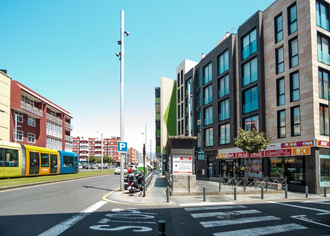 Stylish And Chic City Center Apartment With Wifi La Laguna  Ruang foto